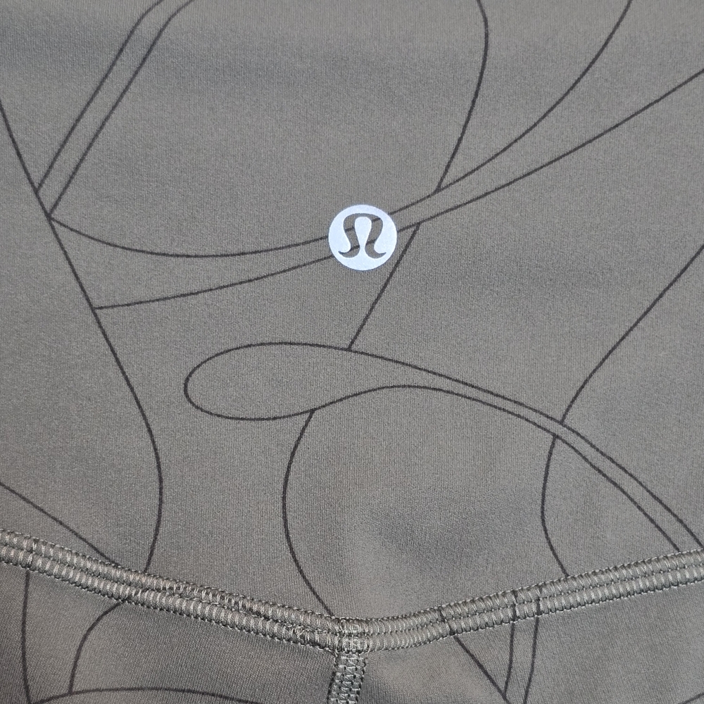 Lululemon Align High-Rise Pant 25" Size 6 Scripted Yogo Army Green - Dark Olive - Picture 6 of 13